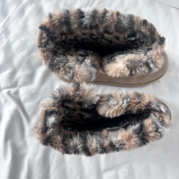 Koolaburra by UGG Women’s Size 10 Brown Suede Faux Fur Winter Boots Zip Up - Picture 9 of 9